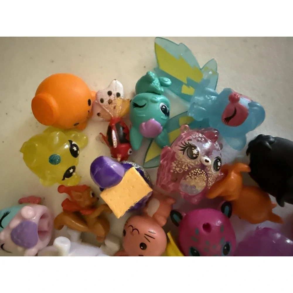 Hatchimals Mini Toy Figures Collectible Lot of Little Over 30 Pieces